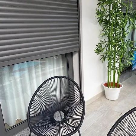 Apartment Cool *